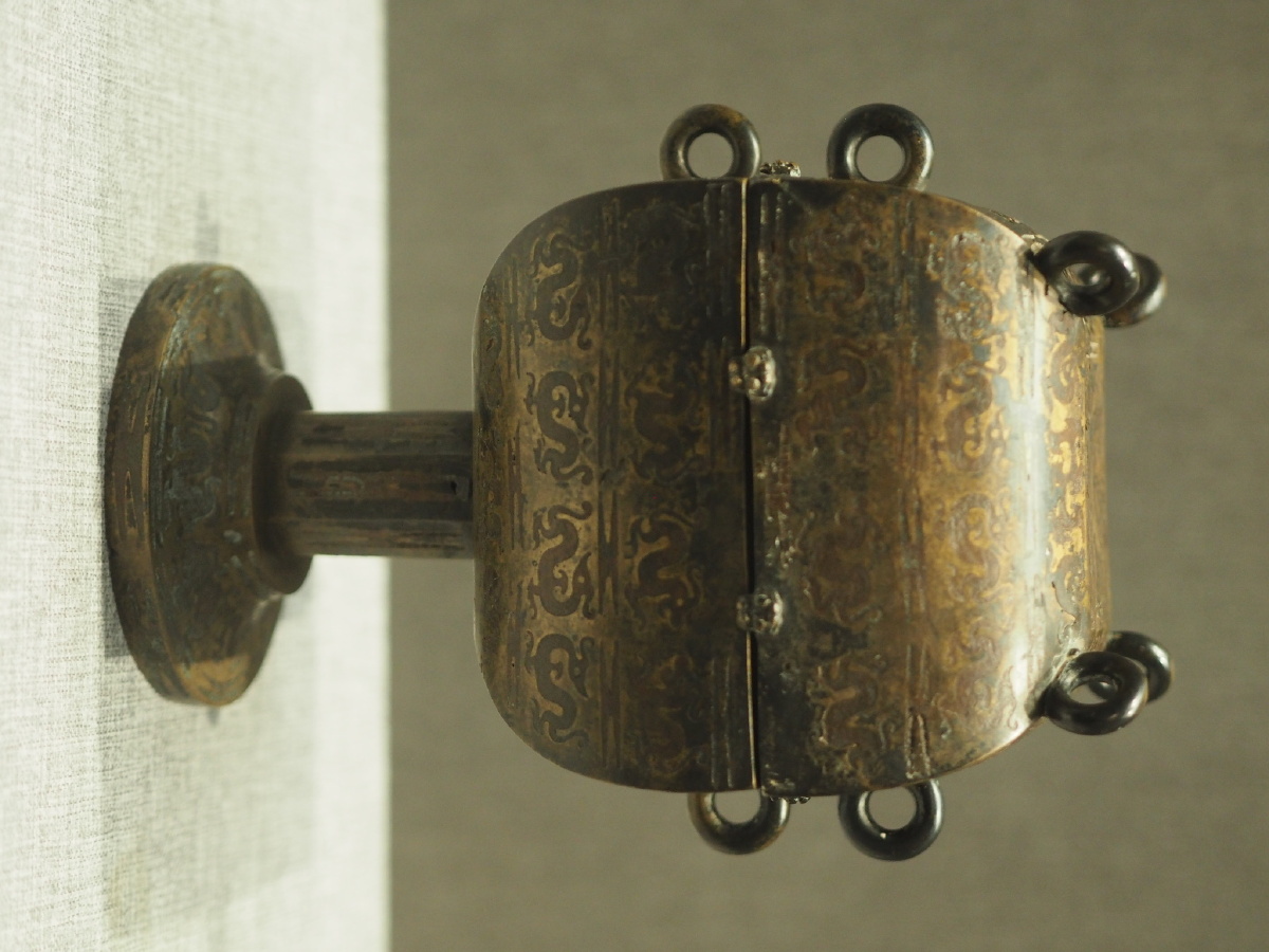 [春秋] 嵌红铜龙纹铜方豆 河南博物院藏 - zs412 - 图虫