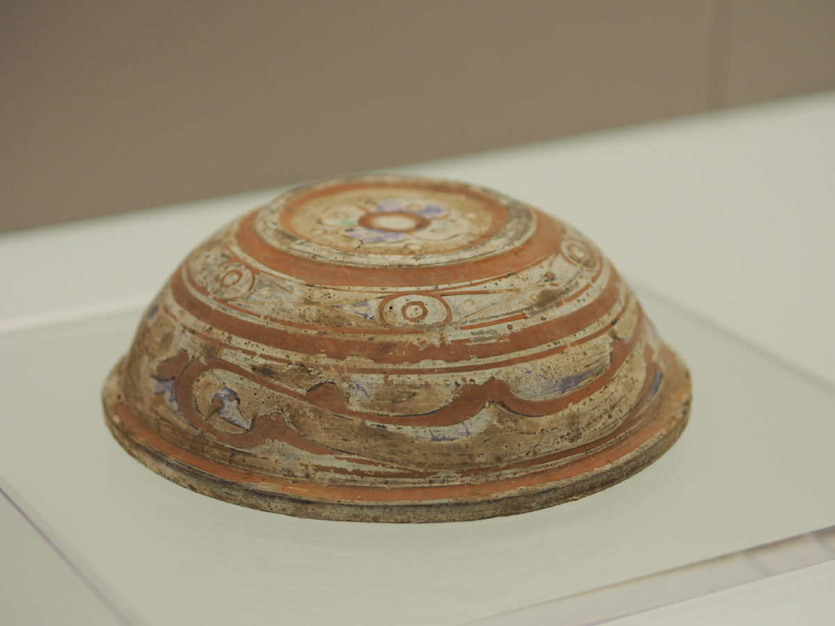 [西汉] 彩绘陶鼎 上海博物馆藏