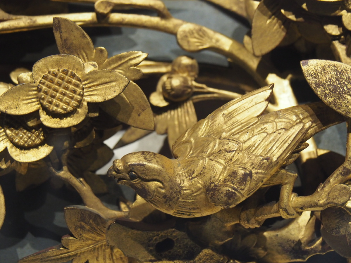 清金漆木雕通雕花鸟纹花板汕头市博物馆藏