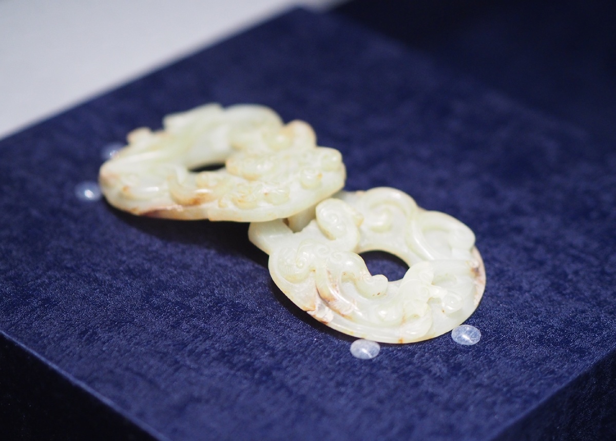 元蟠螭玉带扣南京市博物馆藏