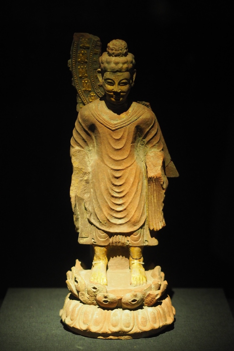 南梁阿育王像成都博物馆藏