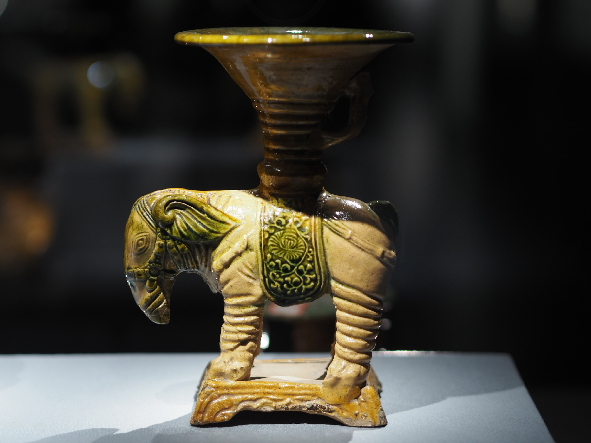 金黄绿彩象形炉博山陶瓷琉璃艺术博物馆藏