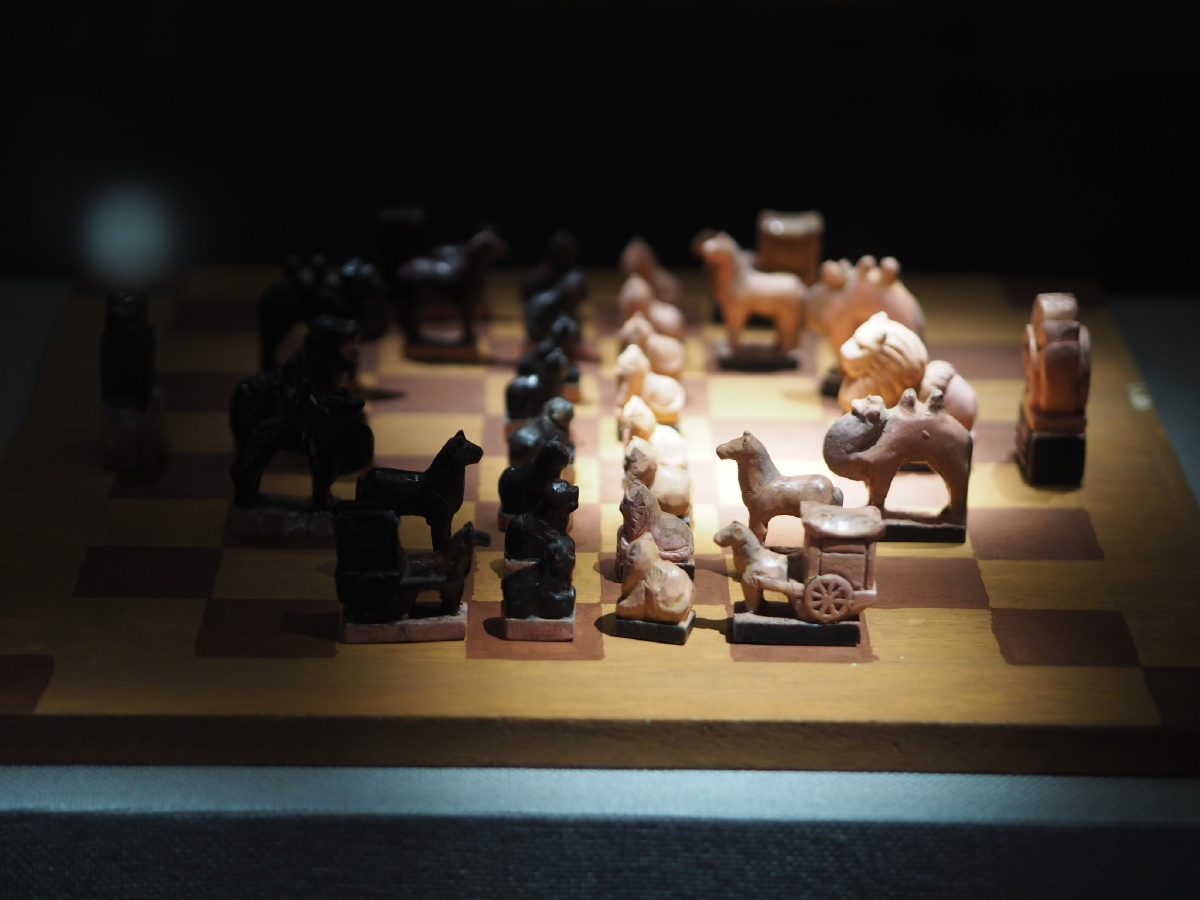 清木质蒙古象棋鄂尔多斯博物馆藏