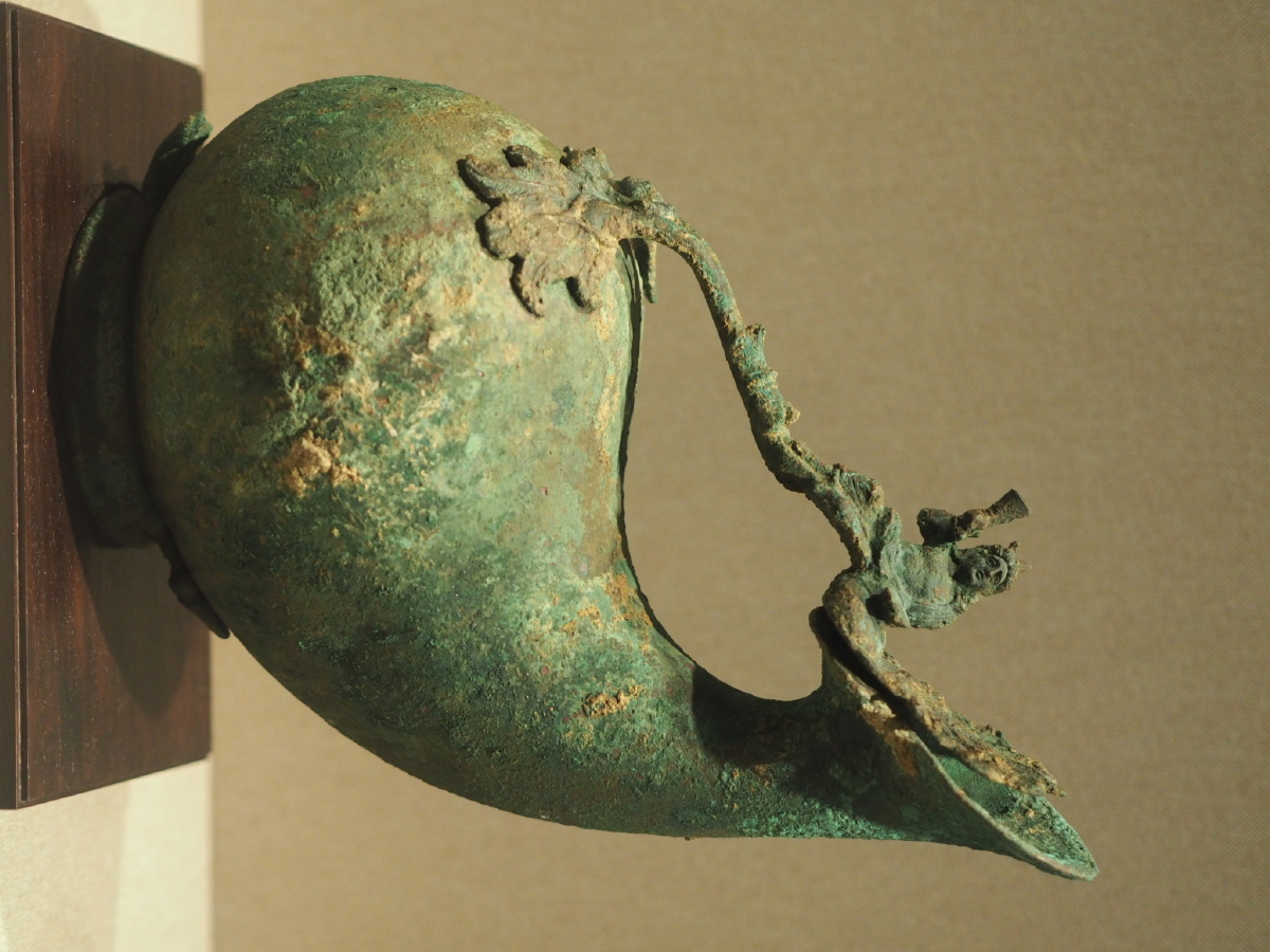 公元前二世纪手柄青铜水壶平山郁夫丝绸之路美术馆藏