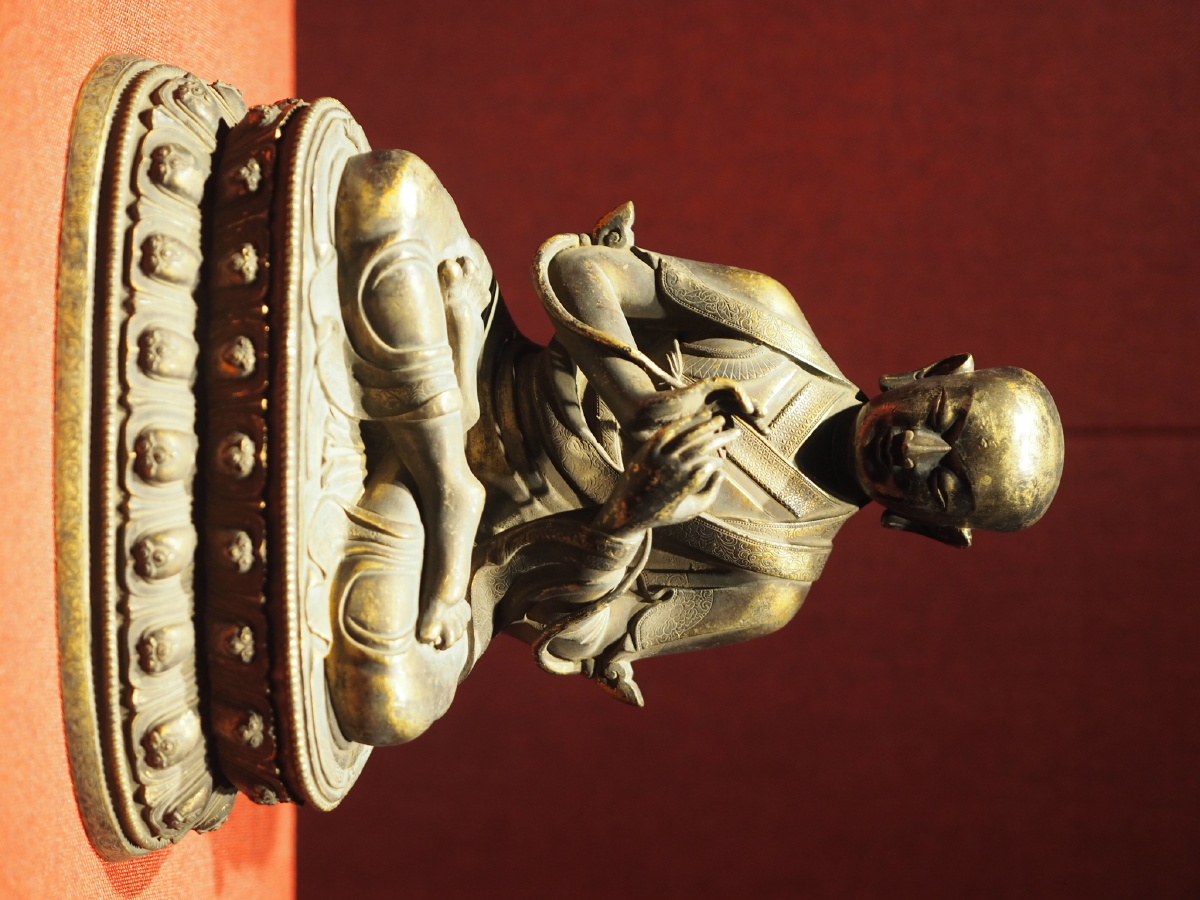 清康熙黄铜鎏金祖师像辽宁省博物馆藏