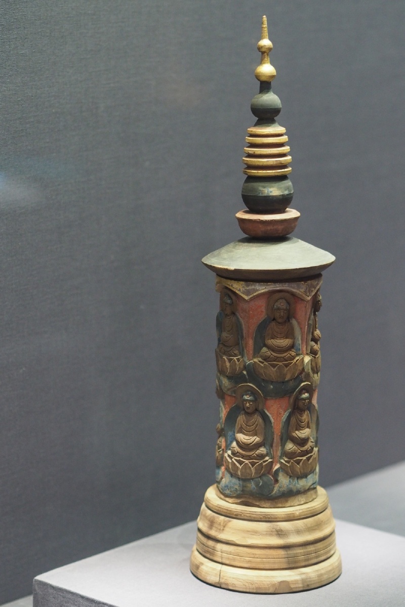 辽彩绘十方佛舍利塔巴林右旗博物馆藏