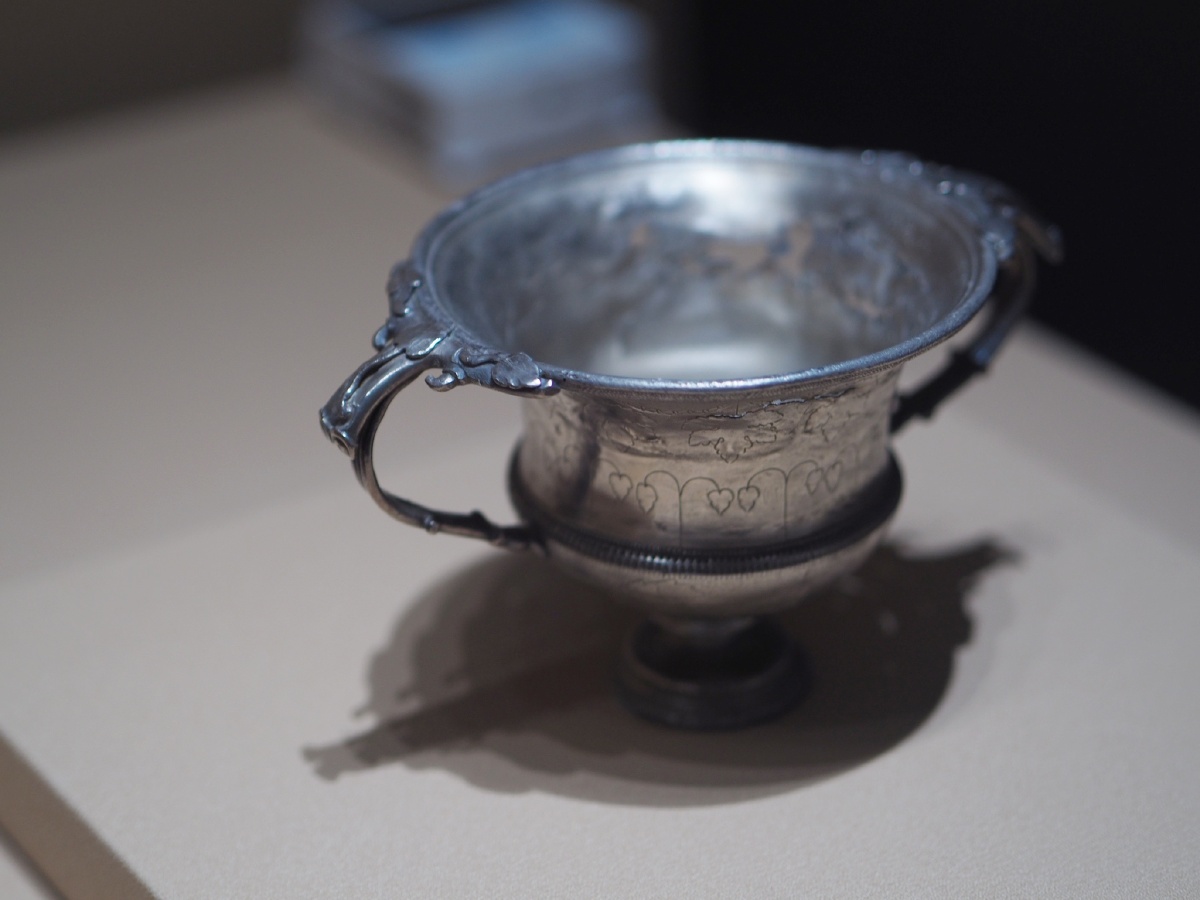 公元1世纪双耳杯大英博物馆藏苏州博物馆罗马城市与帝国展