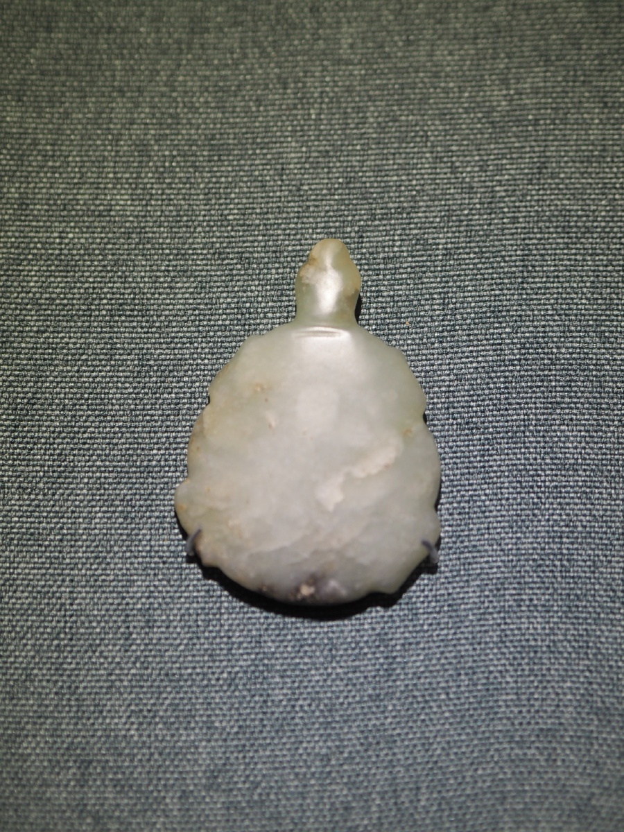 [新石器时代·红山文化] 玉鳖 辽宁省文物考古研究所藏