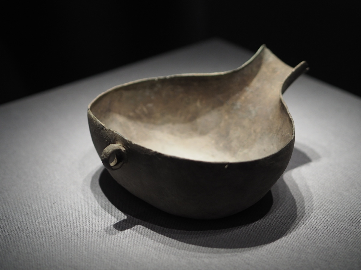 春秋铜匜随州市博物馆藏