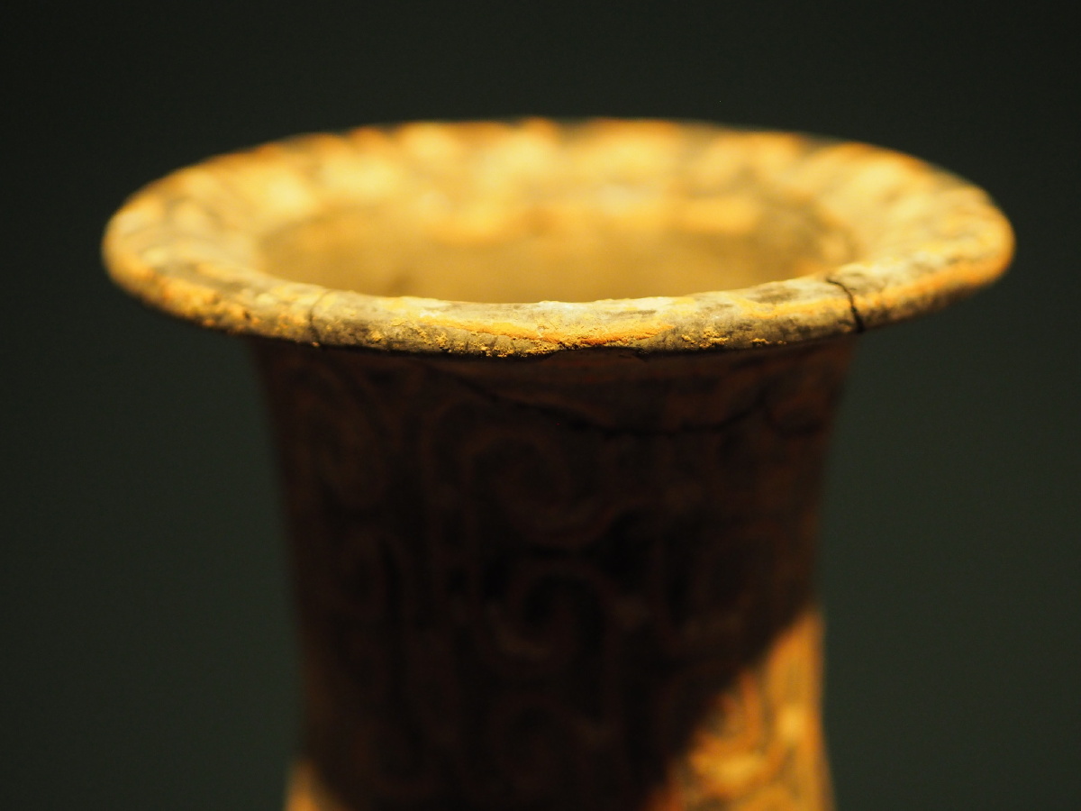 新石器时代夏家店下层文化彩绘陶鬲辽宁省博物馆藏