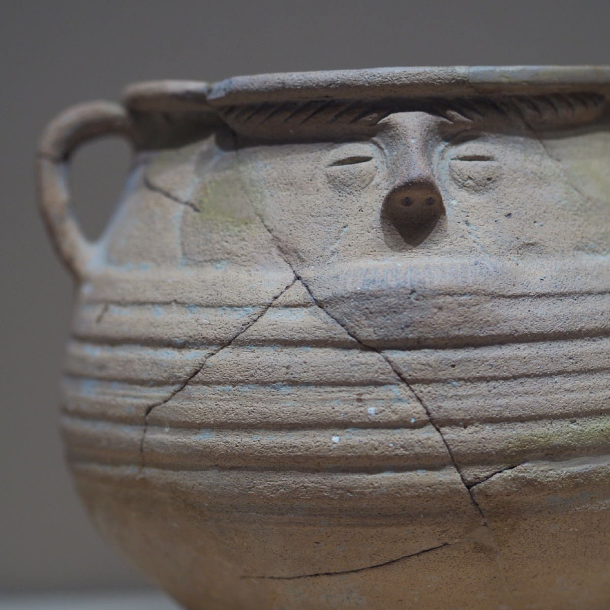 公元14世纪人面陶罐大英博物馆藏苏州博物馆罗马城市与帝国展