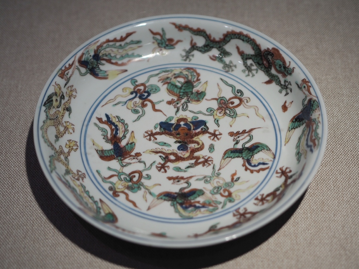 [明·万历] 青花五彩龙凤纹盘 保利艺术博物馆藏 - zs412 - 图虫