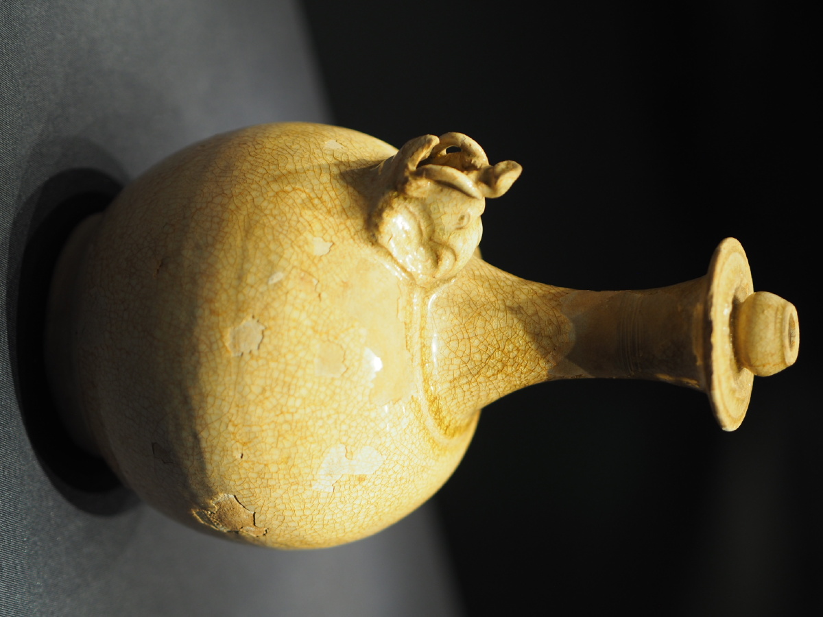 隋青釉象首净瓶江西省博物馆藏