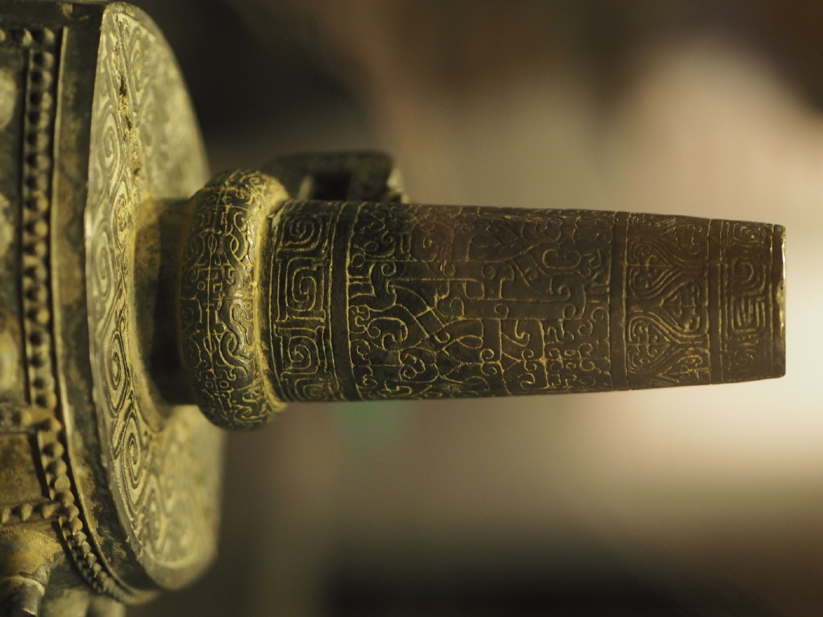 春秋青铜甬钟绍兴博物馆藏