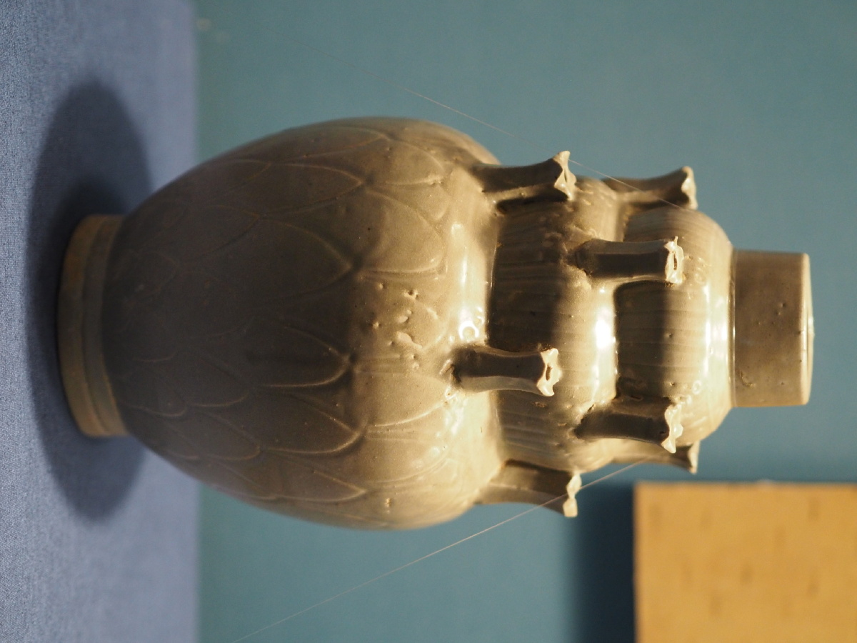 北宋龙泉窑青釉十管瓶浙江省博物馆藏