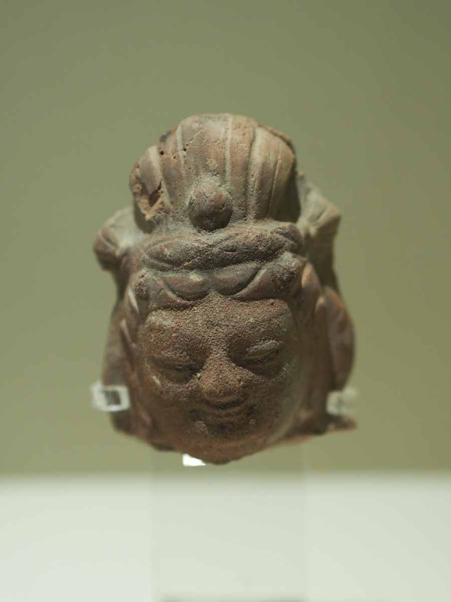 北魏泥塑佛头像朝阳北塔博物馆藏