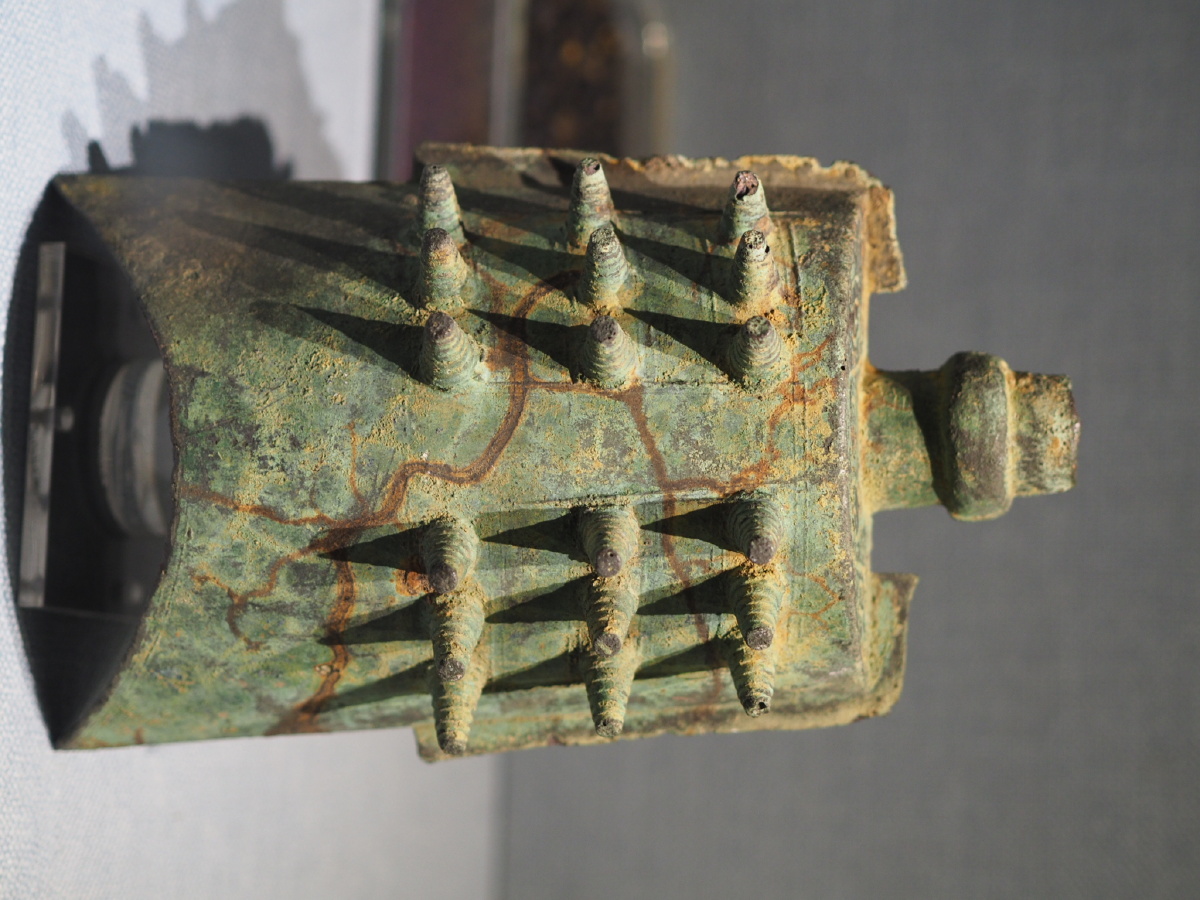 西周螺旋枚云纹铜甬钟柳州博物馆藏