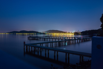 标签:色彩长曝光夜景武汉风光gr理光慢门 评论(1)转发