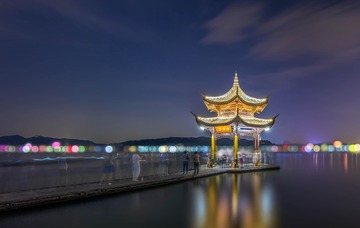 IMG_0775模糊LR光斑水平