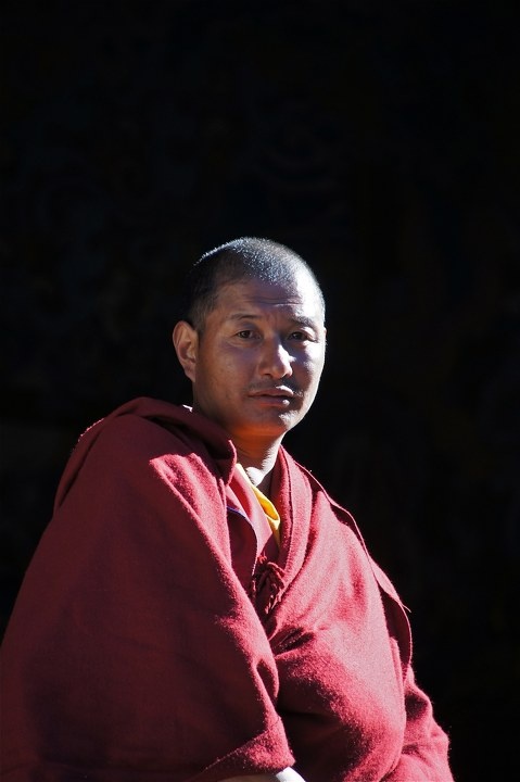 贡嘎郎吉岭寺的温暖下午