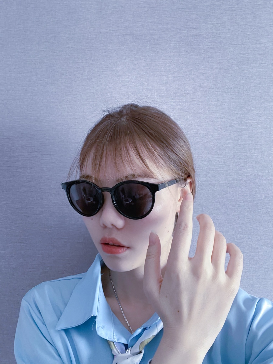墨镜冷色调自拍 - 矜湘湘 - 图虫