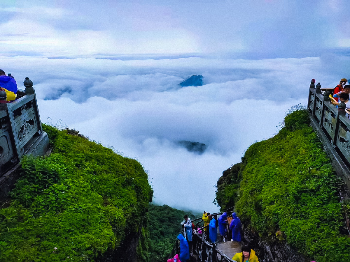 江山如画大概描述的就是这种风景吧这里是贵州梵净山