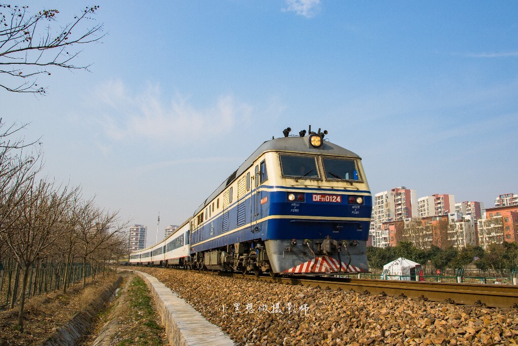 T7608