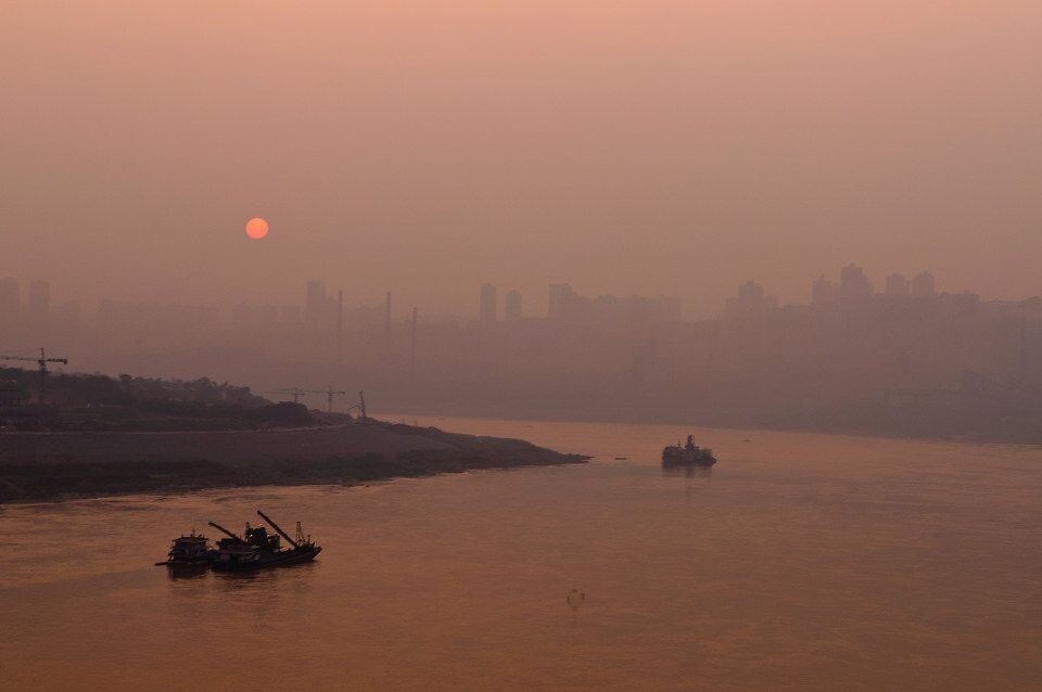 夕阳西下几时回——拍于李家沱大桥<br />
