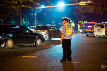 交警执勤中