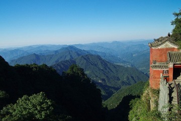 武当山--凌空3.JPG