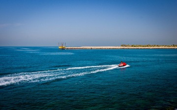 迪拜冲浪d1.JPG