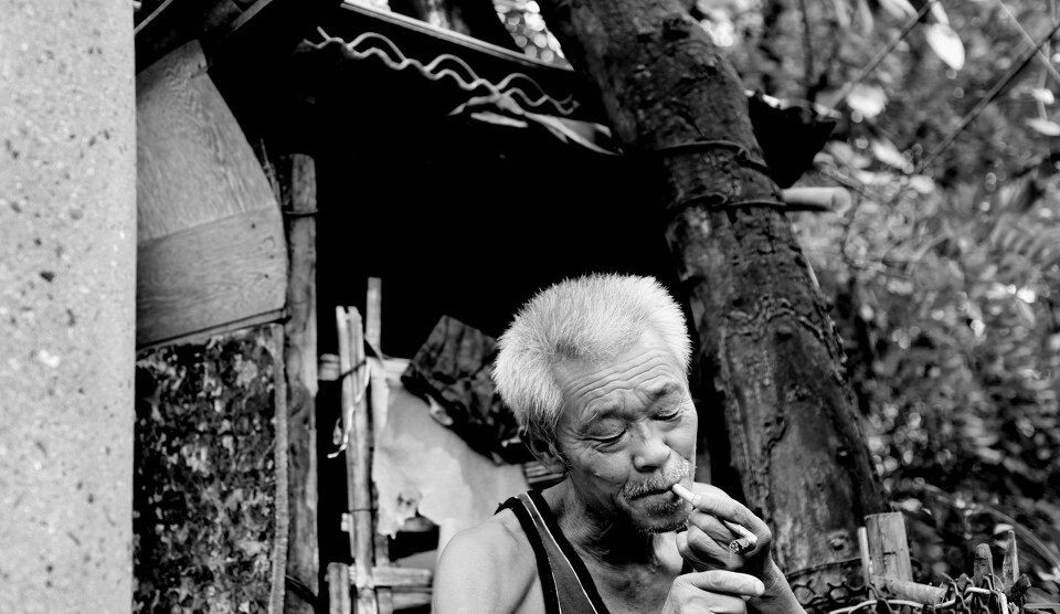 闲，悠闲的闲<br />
