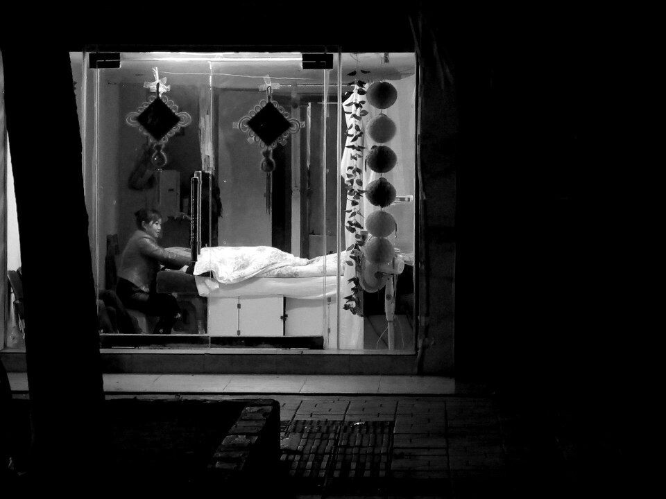 午夜曹家巷<br />
