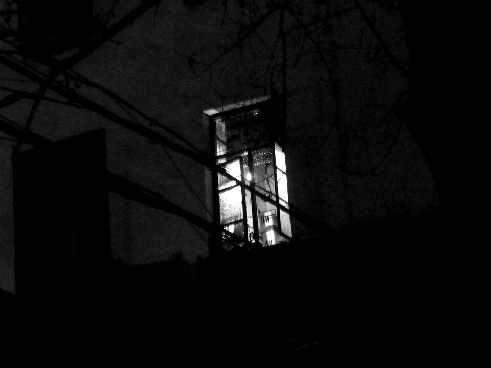 午夜曹家巷<br />
