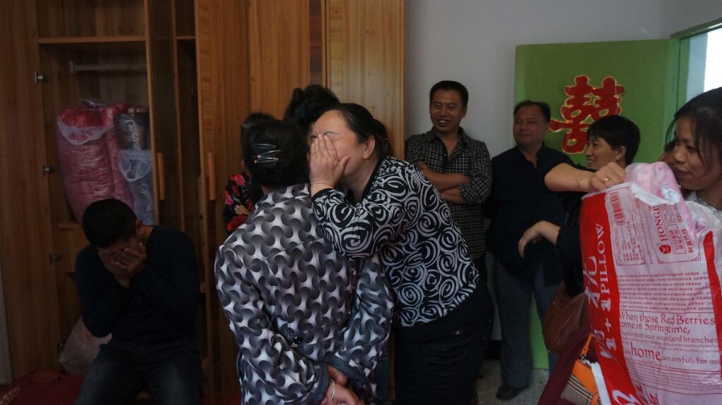 老家喜事之压新床闹洞房