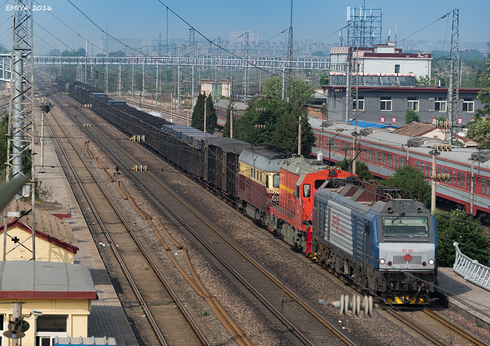 即将升z的t1和回送的东风10dd