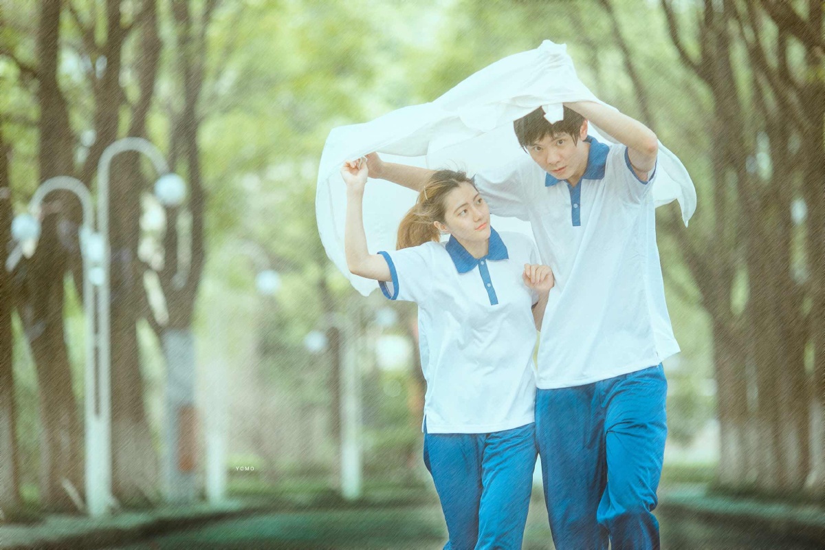 早期拍的就想拍点最青涩时光里的感情