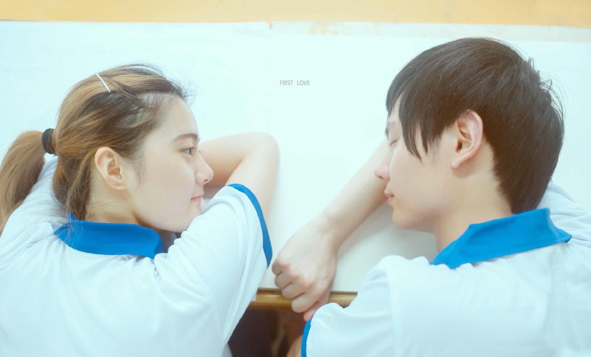 早期拍的就想拍点最青涩时光里的感情