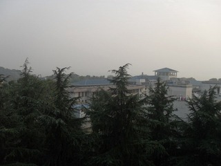 【湖北省武昌区武汉大学】2011-11-13 07：20 (1).JPG