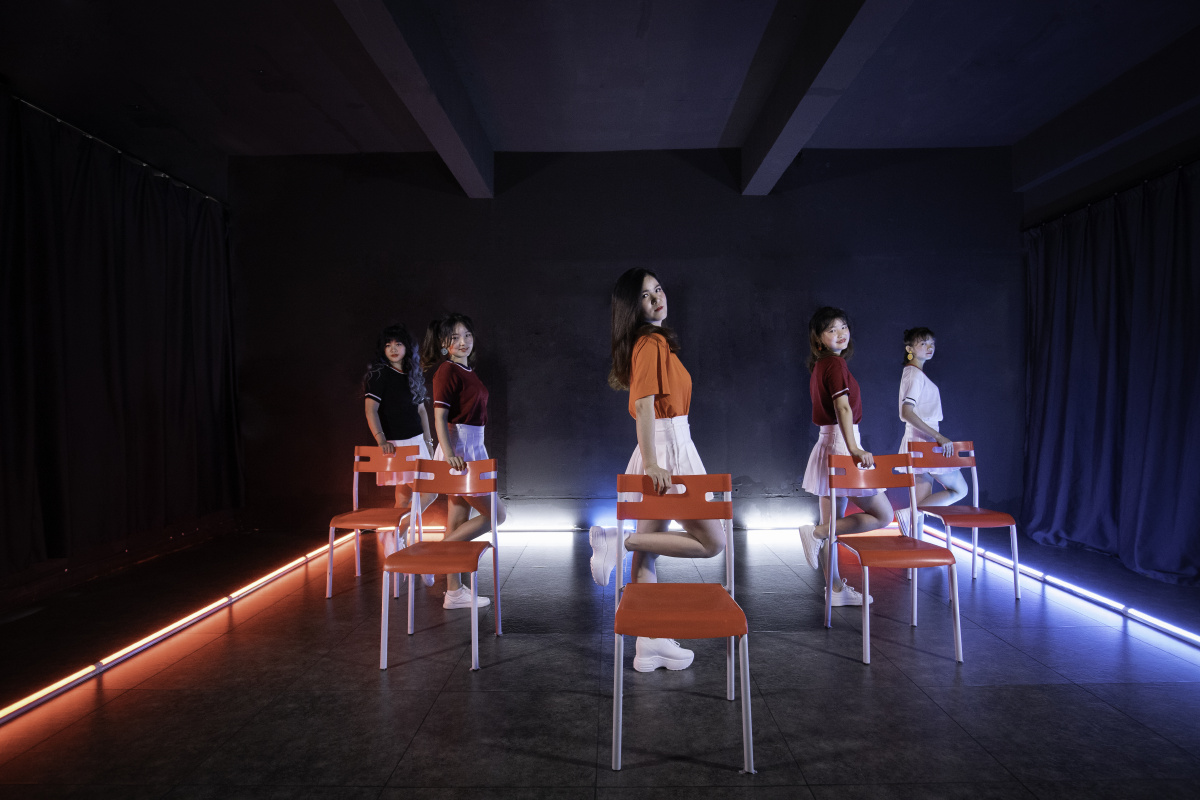 【舞蹈剧照】椅子舞《只是长胖》