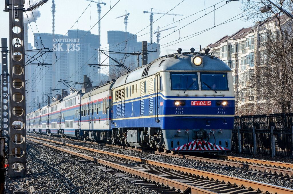DF11牵引T58次(天津-宝鸡)