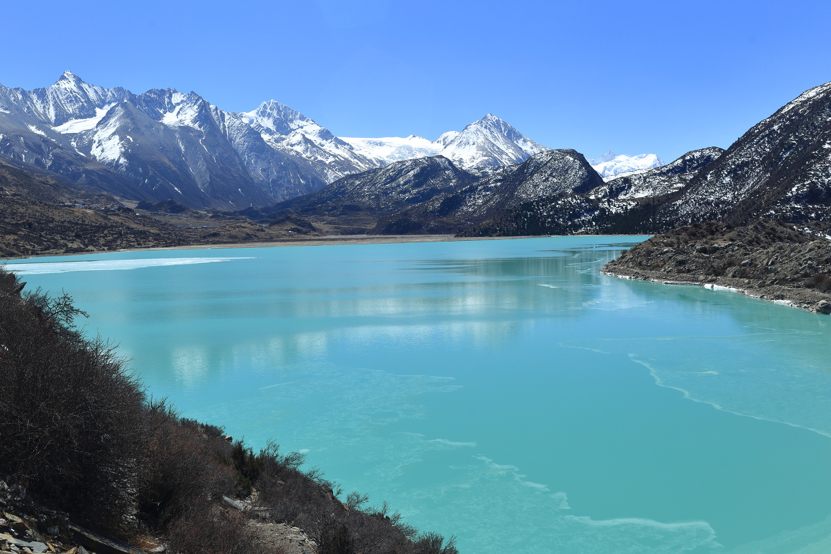 世界三大冰川之一西藏来古冰川