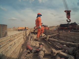 377511