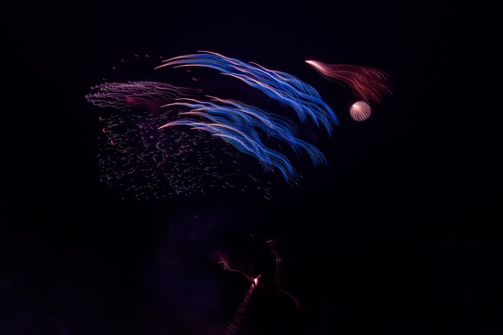 五一国际劳动节夜晚焰火