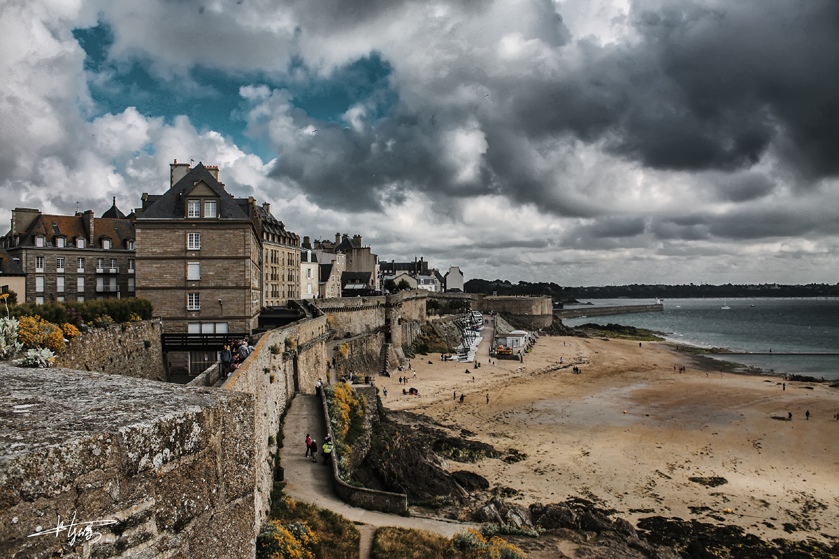 圣马洛布列塔尼半岛上的古城圣马洛法国是著名的旅游城市除了古城圣
