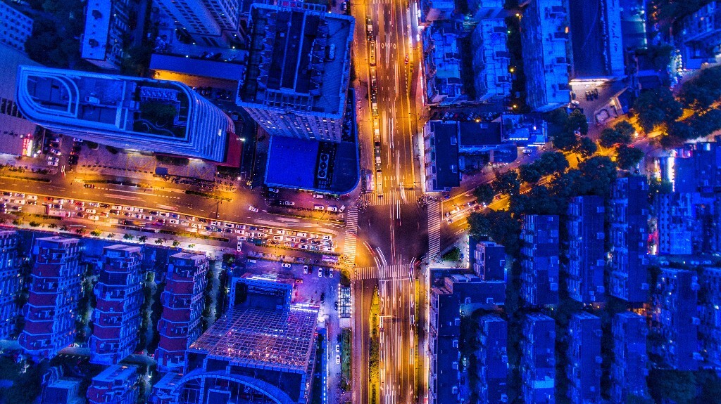 命运的十字路口，如何抉择