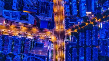 命运的十字路口