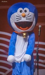 895425