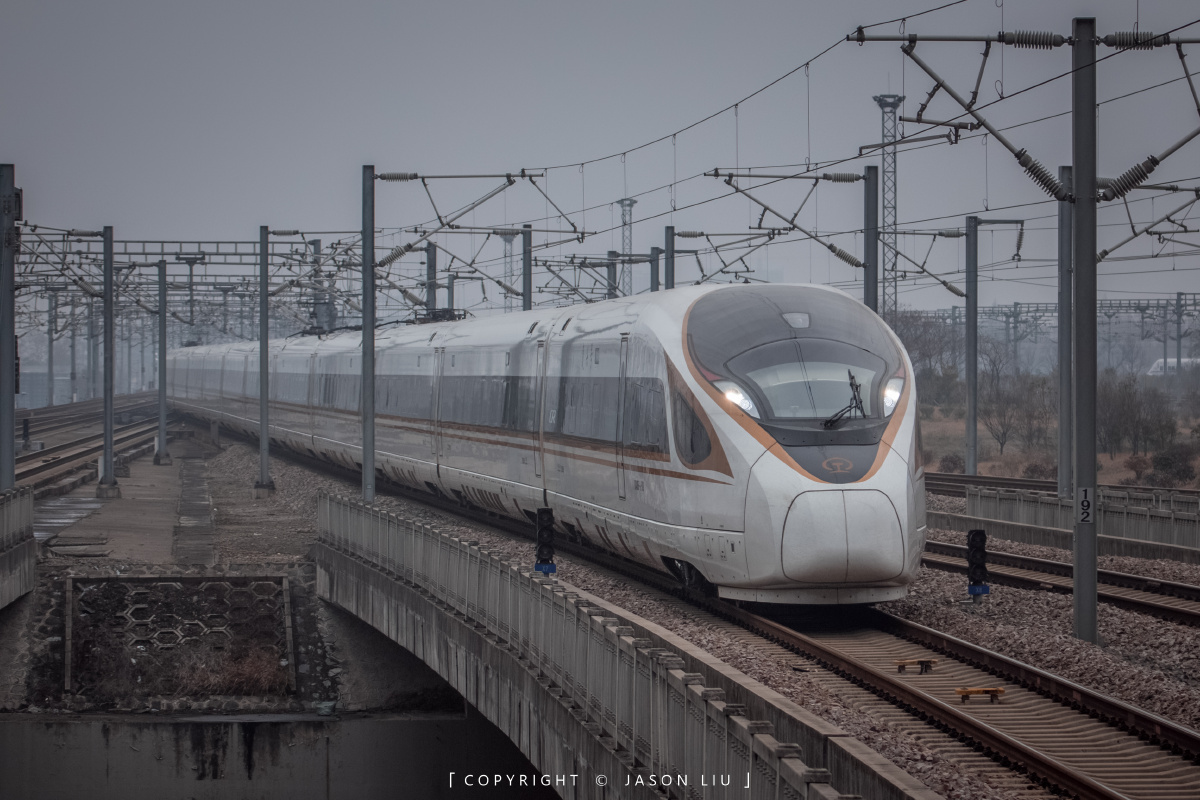 g122进南京南站cr400bf