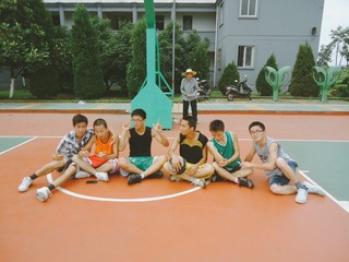 001